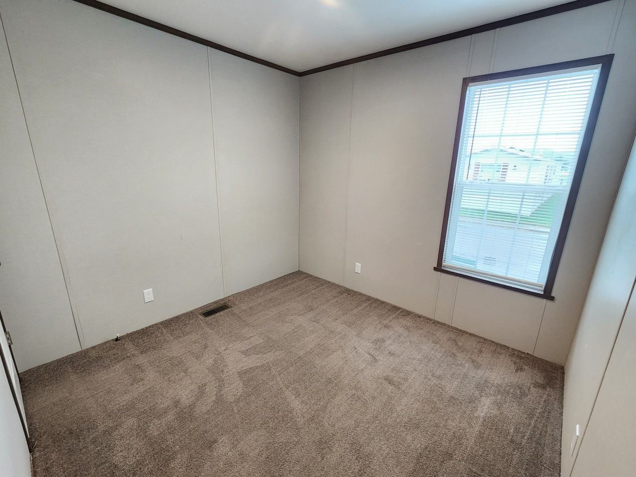 543 Iowa #543 - Photo 6 of 13