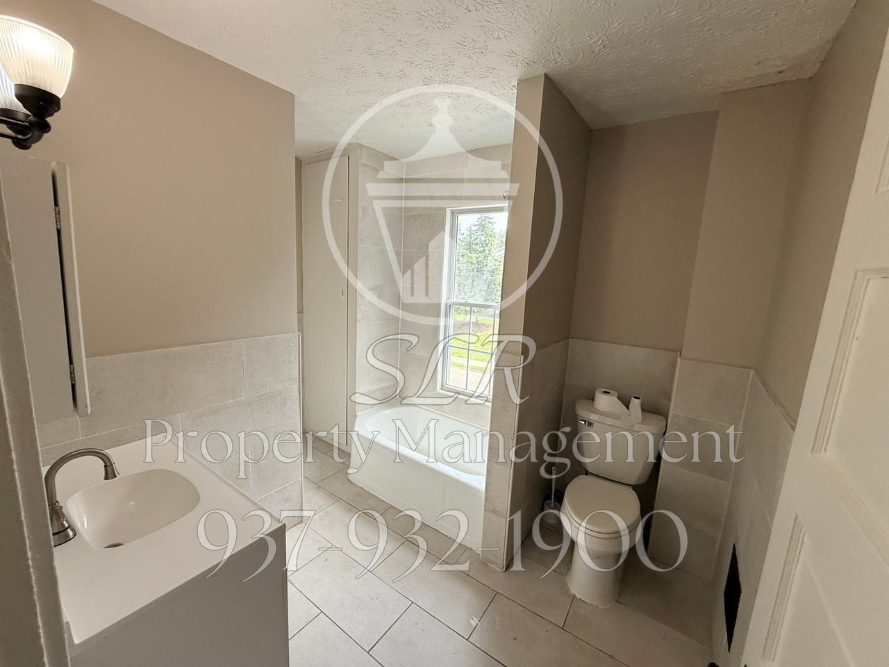 617 Saint Paul Ave #617 - Photo 5 of 50