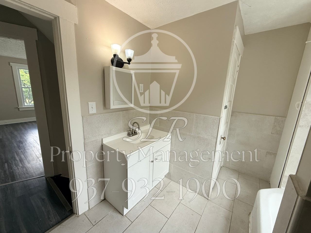 617 Saint Paul Ave #617 - Photo 6 of 50