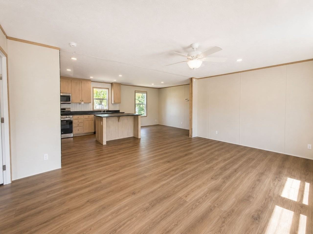 1403 Red Maple Ln #113 - Photo 3 of 13