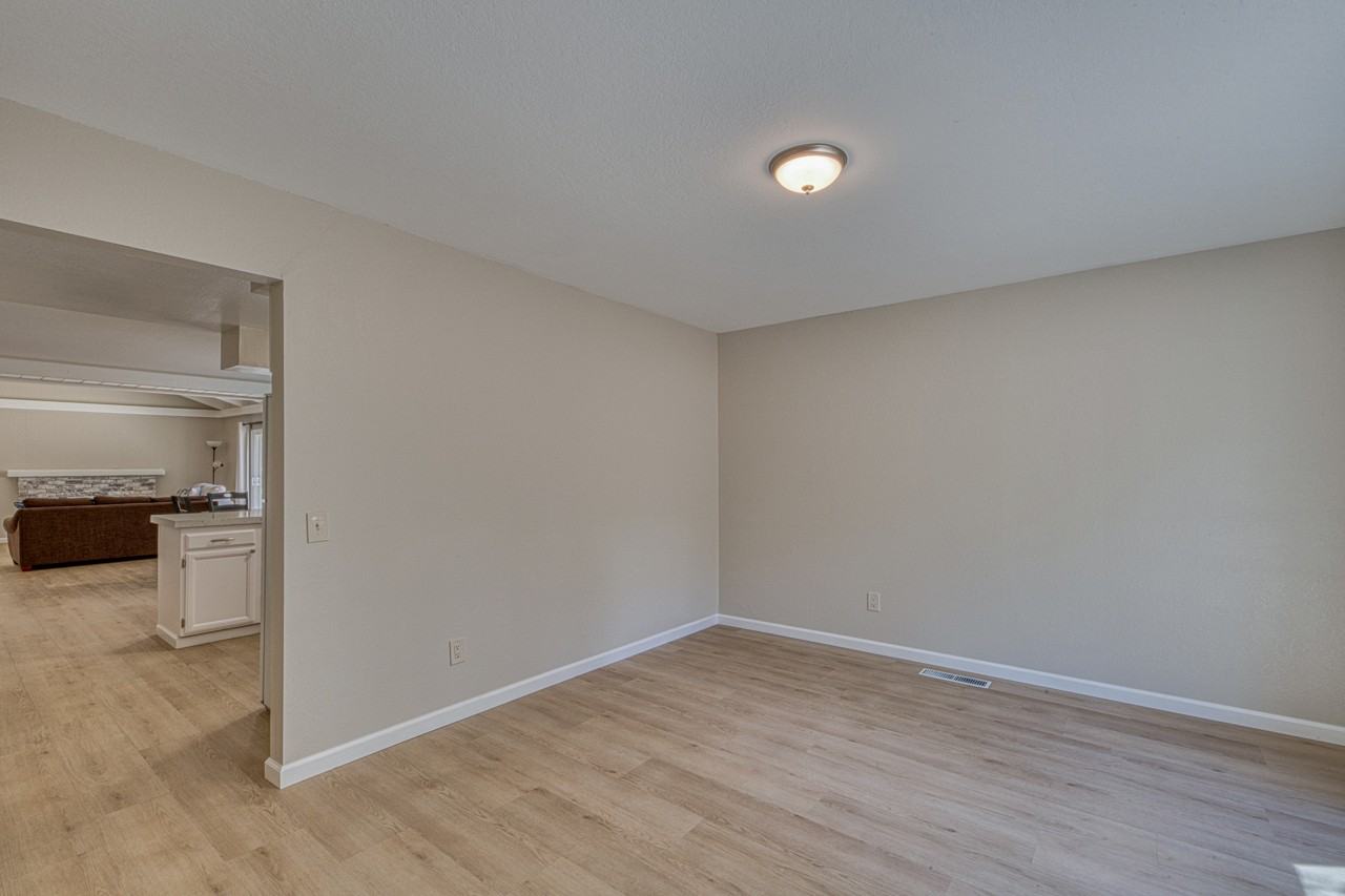 1095 Pacific St - Photo 5 of 50
