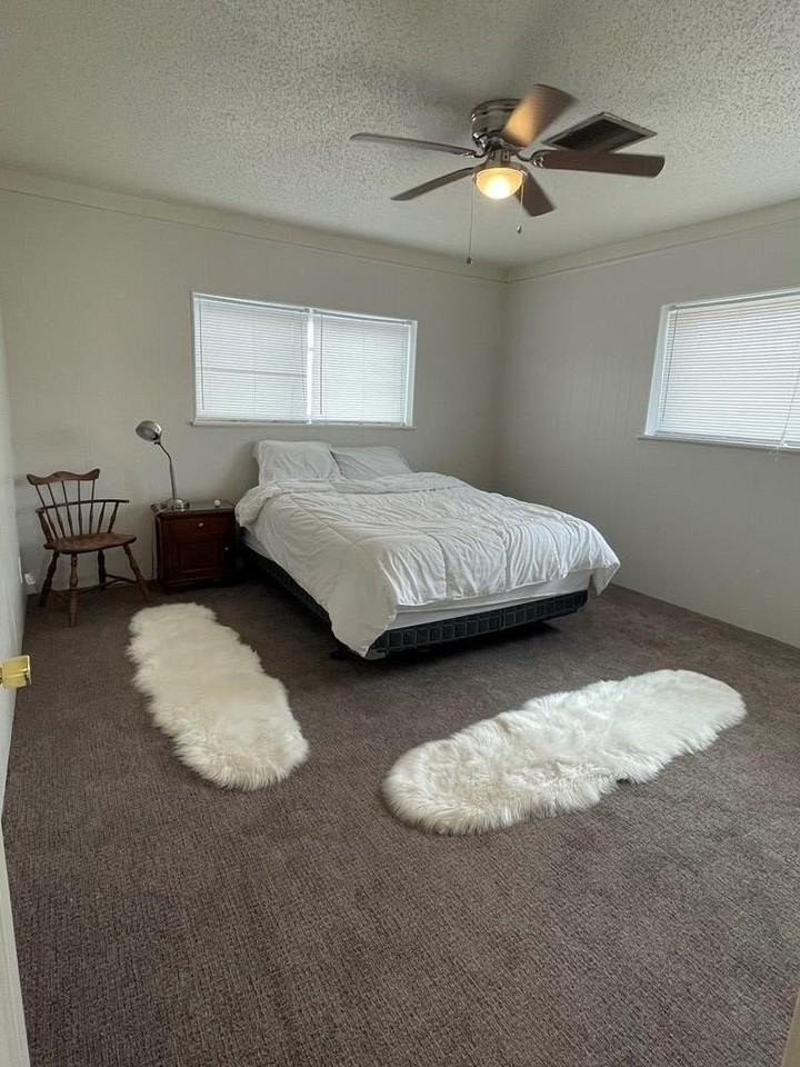 1501 N Texas Ave #B - Photo 4 of 8