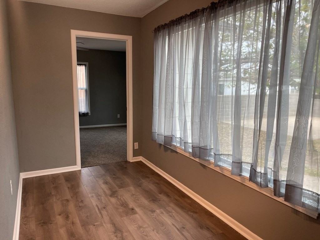 1209 W 20th St - Photo 6 of 11