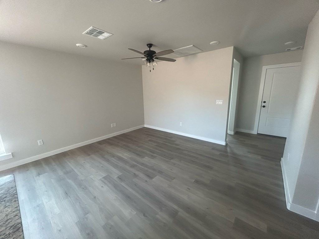 10803 Bandana Dr - Photo 4 of 13