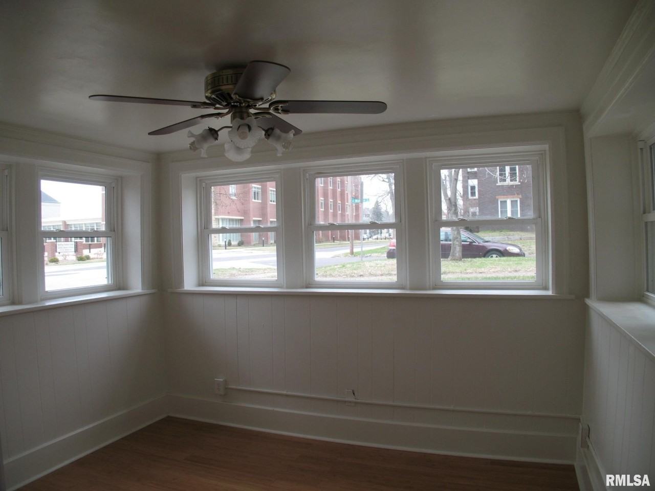 500 Ne Madison Ave #A6 - Photo 4 of 15