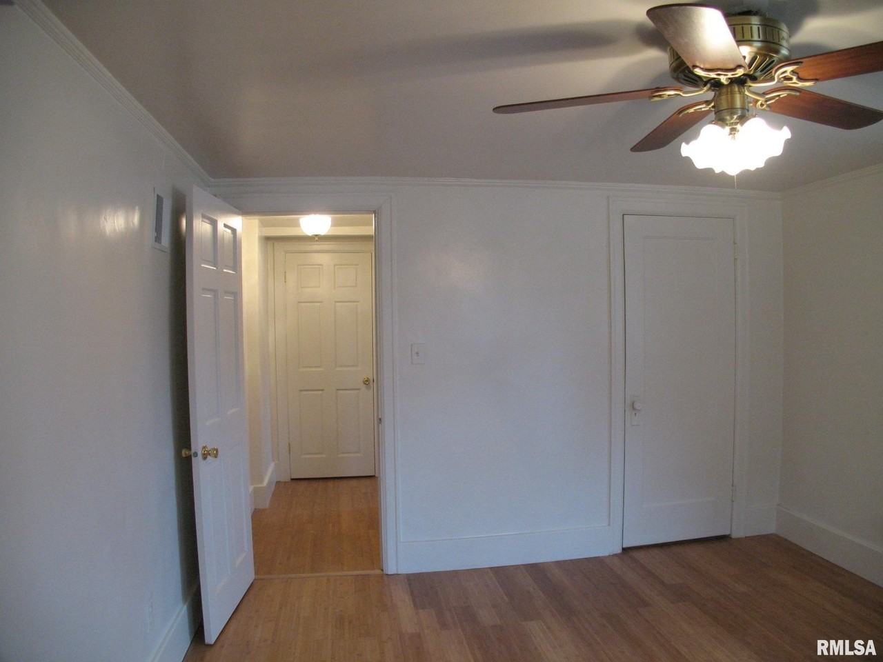 500 Ne Madison Ave #A6 - Photo 7 of 15