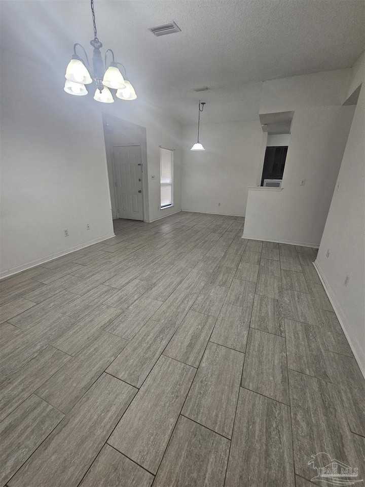 8380 Country Walk Dr #B - Photo 7 of 22
