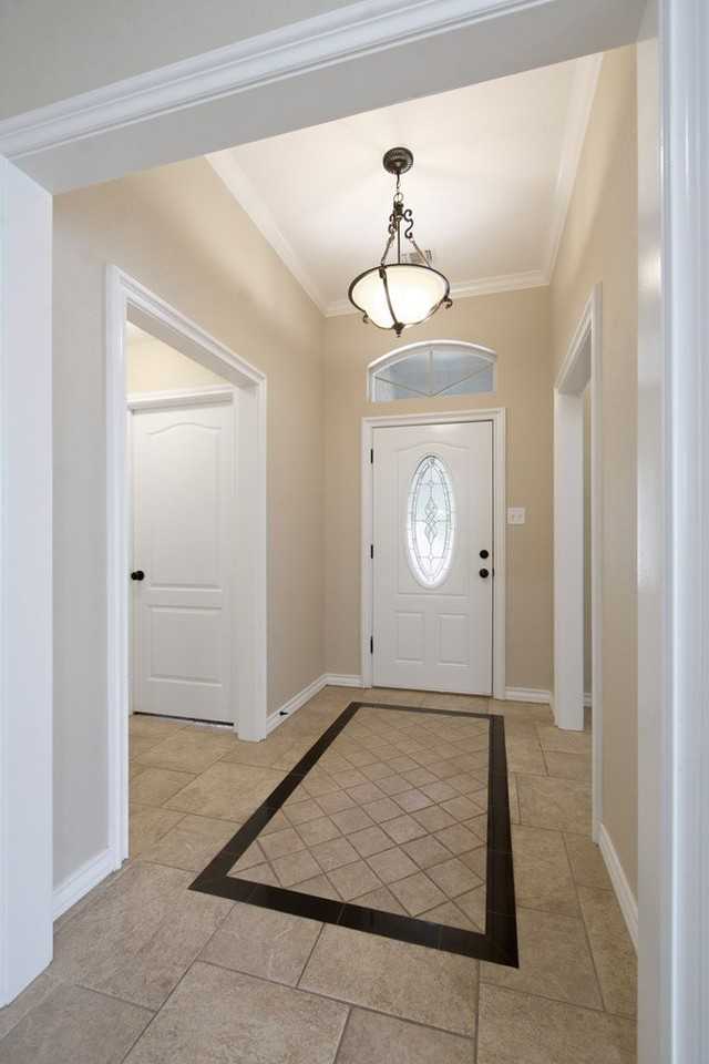 5513 Carmel Ct - Photo 7 of 44