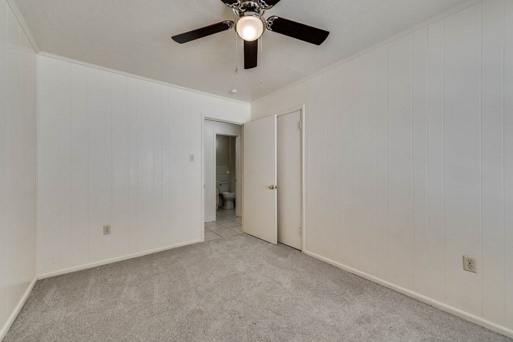 2708 Delano Ave - Photo 4 of 19
