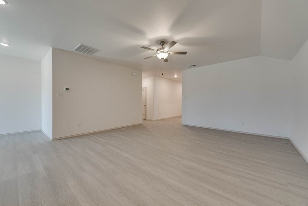 8210 S County Road 1110 - Photo 5 of 25