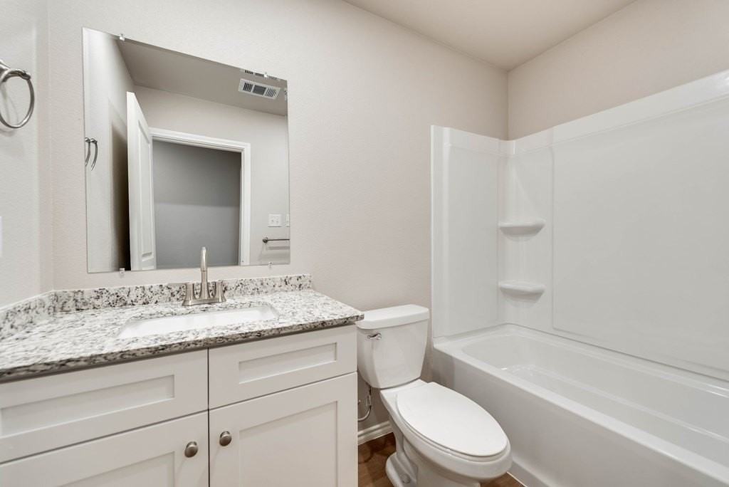 8205 S County Road 1110 - Photo 7 of 20
