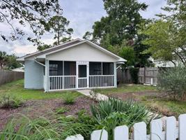 featured image of 1506 Long Ave