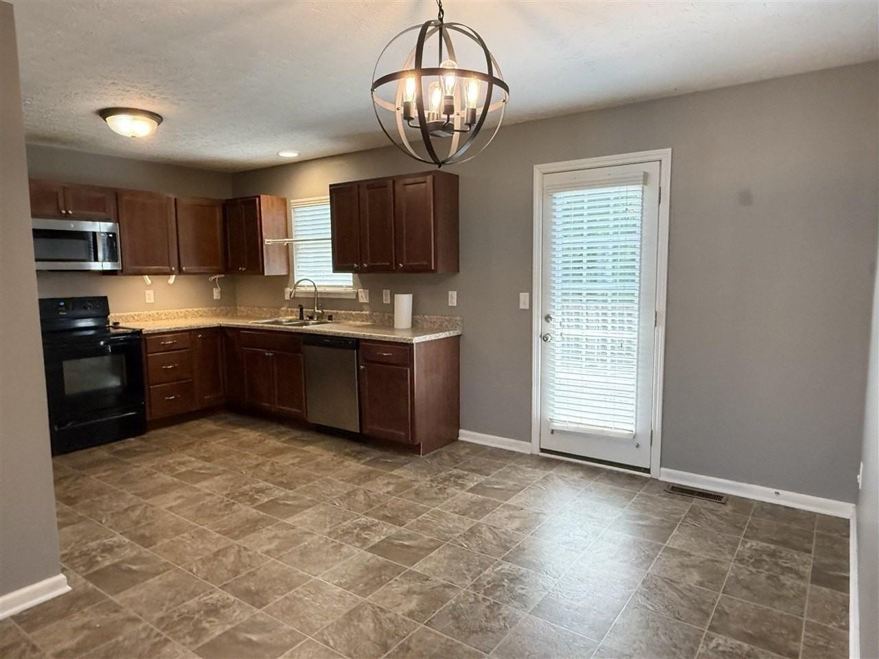 521 Sweet Birch Ct - Photo 4 of 12
