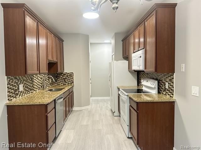 7219 Danbrooke - Photo 7 of 21