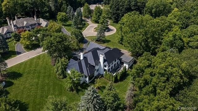 14 Beresford Ct - Photo 3 of 47