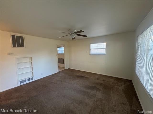 1561 E Meyers Ave - Photo 2 of 8