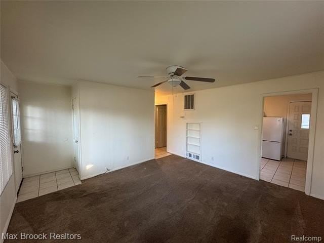 1561 E Meyers Ave - Photo 3 of 8