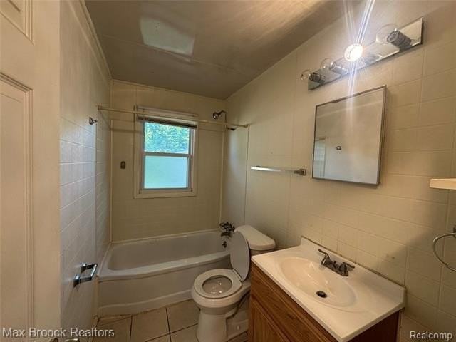 1561 E Meyers Ave - Photo 7 of 8