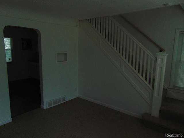 8645 Hupp Ave - Photo 2 of 12