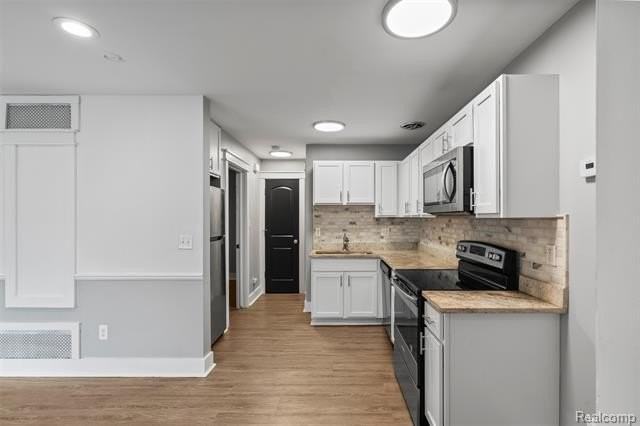 4413 Crooks Rd - Photo 4 of 8