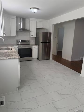 32627 Dowland Dr - Photo 5 of 14