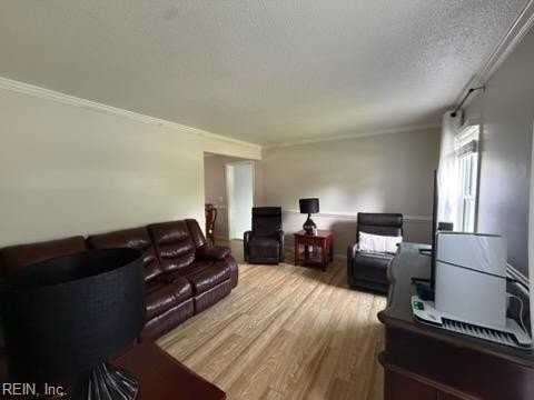 201 Wynn St - Photo 3 of 17
