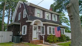 3577 Westminster Ave - Photo 1 of 1