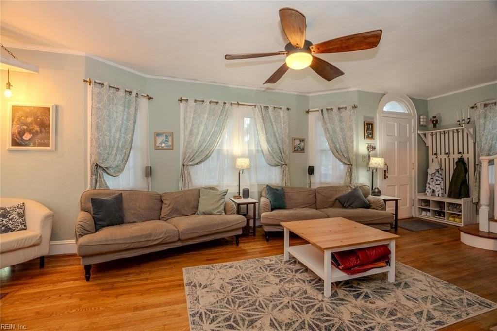 3577 Westminster Ave - Photo 5 of 42