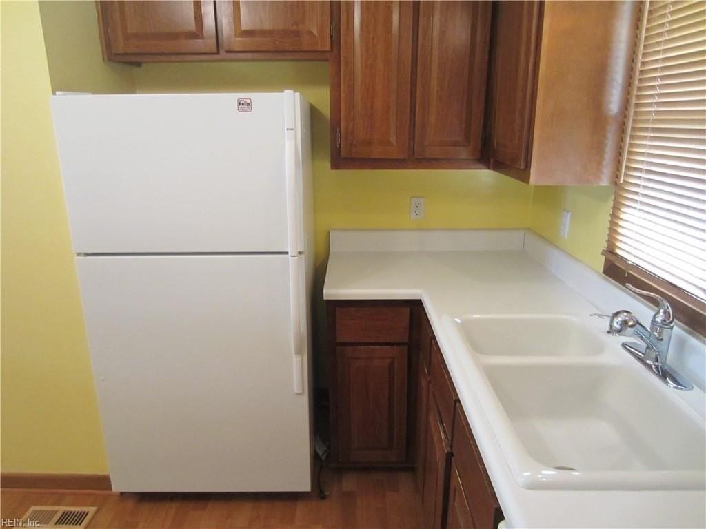 12 Waterview Pt - Photo 5 of 21