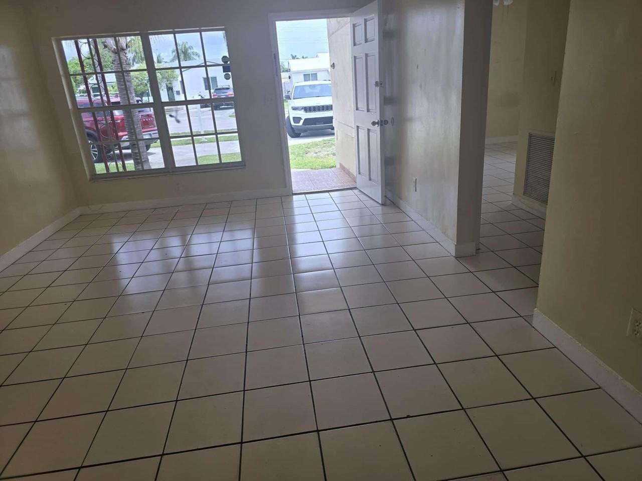 1912 Taft St #1-2 - Photo 6 of 12