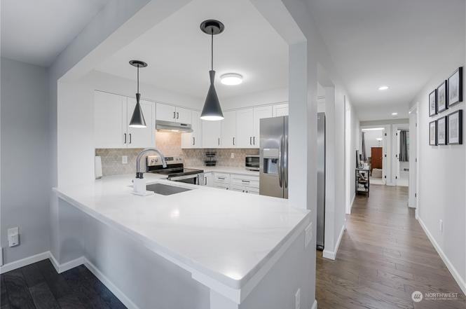 208 Mt Park Blvd Sw #1 - Photo 2 of 19