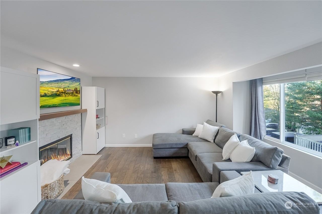 208 Mt Park Blvd Sw #1 - Photo 4 of 19