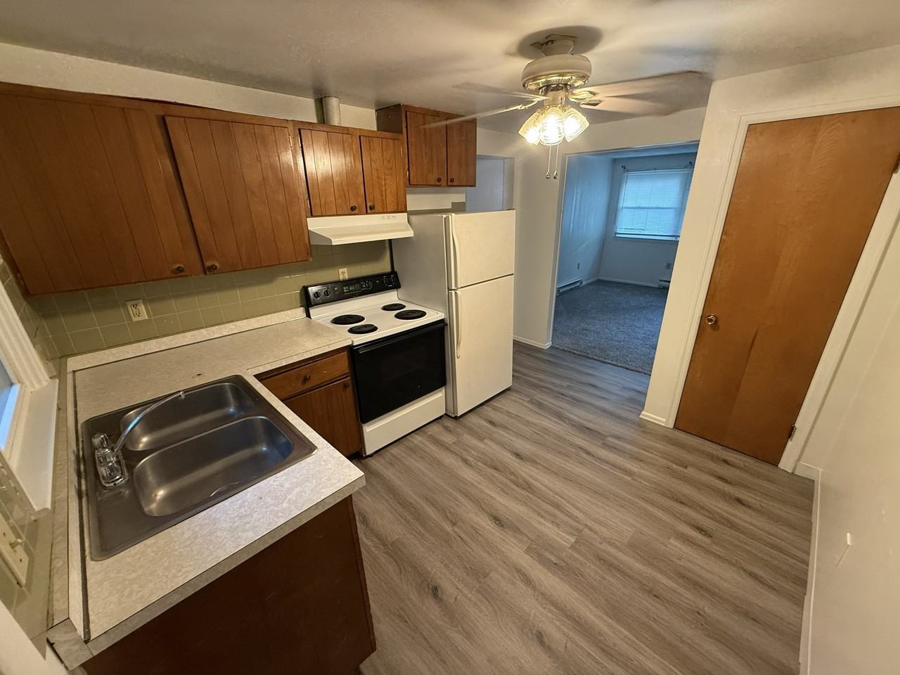 13041 Cambridge Springs Rd #6B - Photo 5 of 9