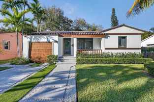 2601 Sw 26th Ln - Photo 1 of 1