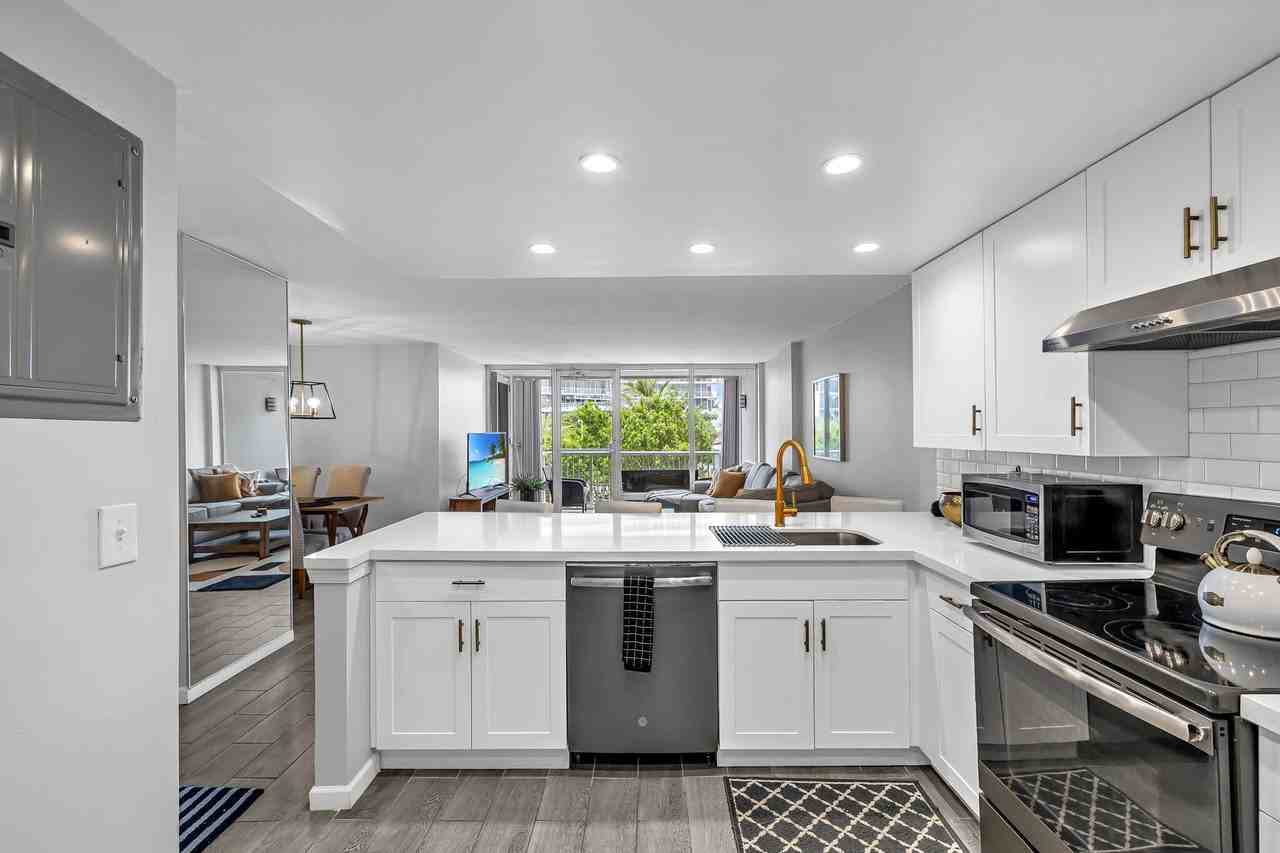 2200 Ne 33rd Ave #3E - Photo 6 of 27