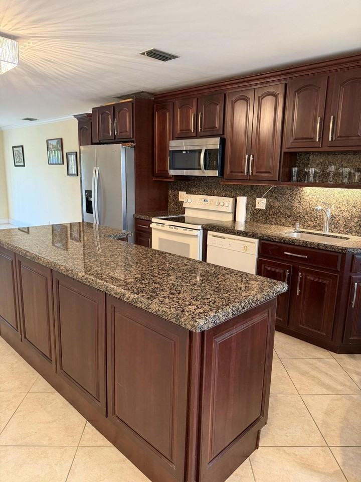 8857 Bella Vista Dr #286 - Photo 3 of 16