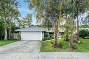 featured image of 1252 Raintree Ln