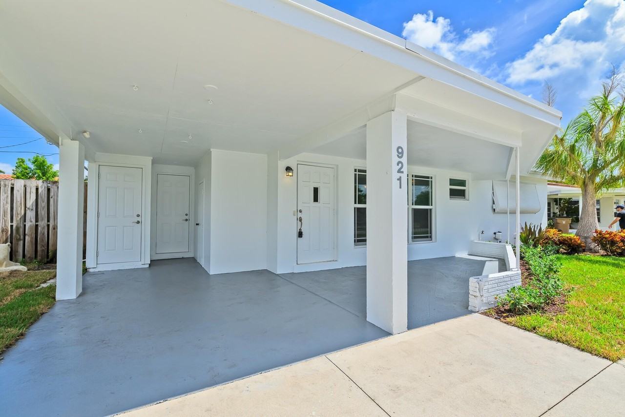 921 Se 15th Ct - Photo 4 of 38