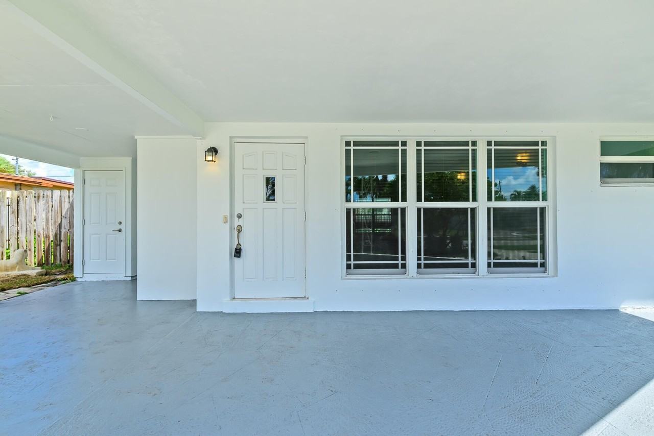 921 Se 15th Ct - Photo 5 of 38