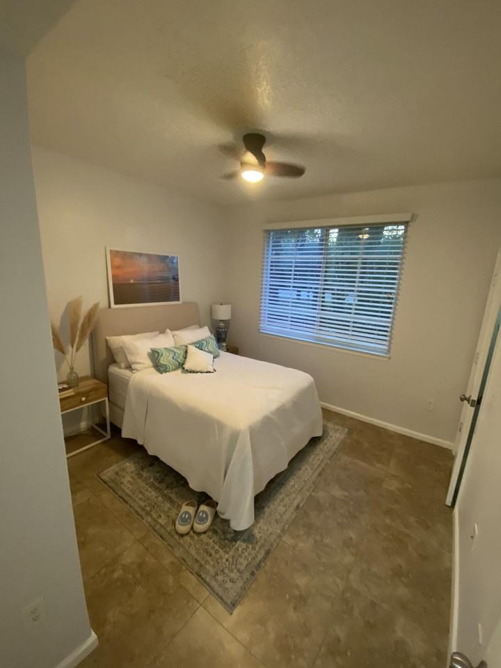 1108 Myrtlewood Cir E - Photo 3 of 20