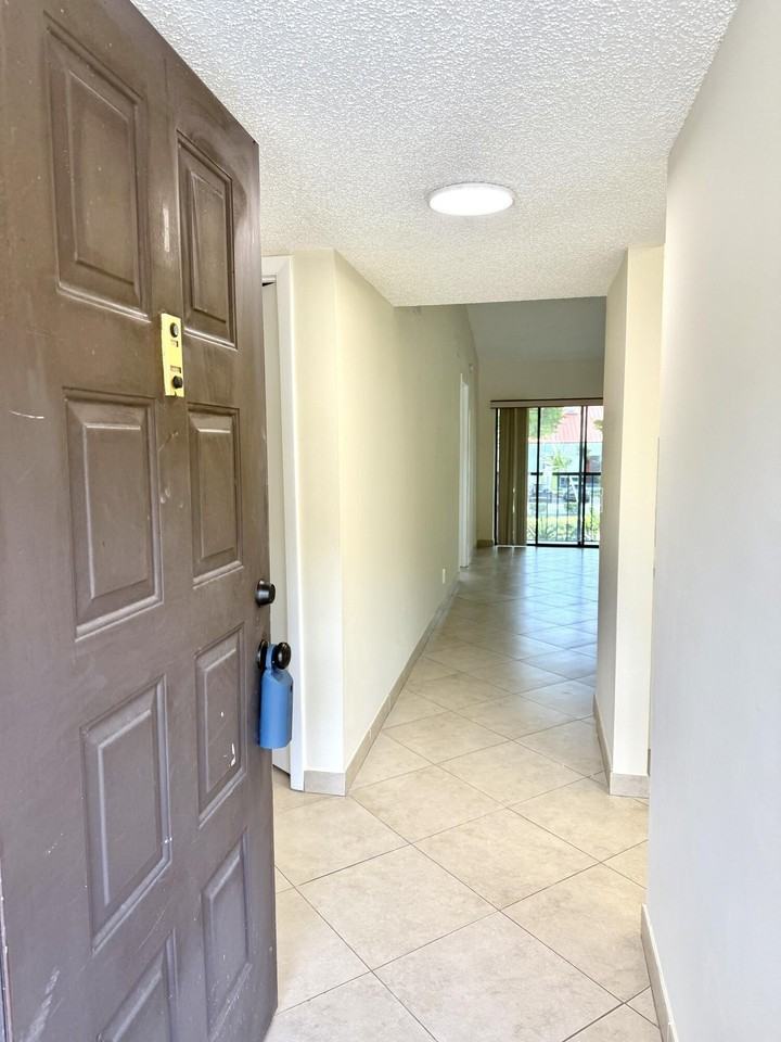 6649 Somerset Dr #205 - Photo 4 of 23