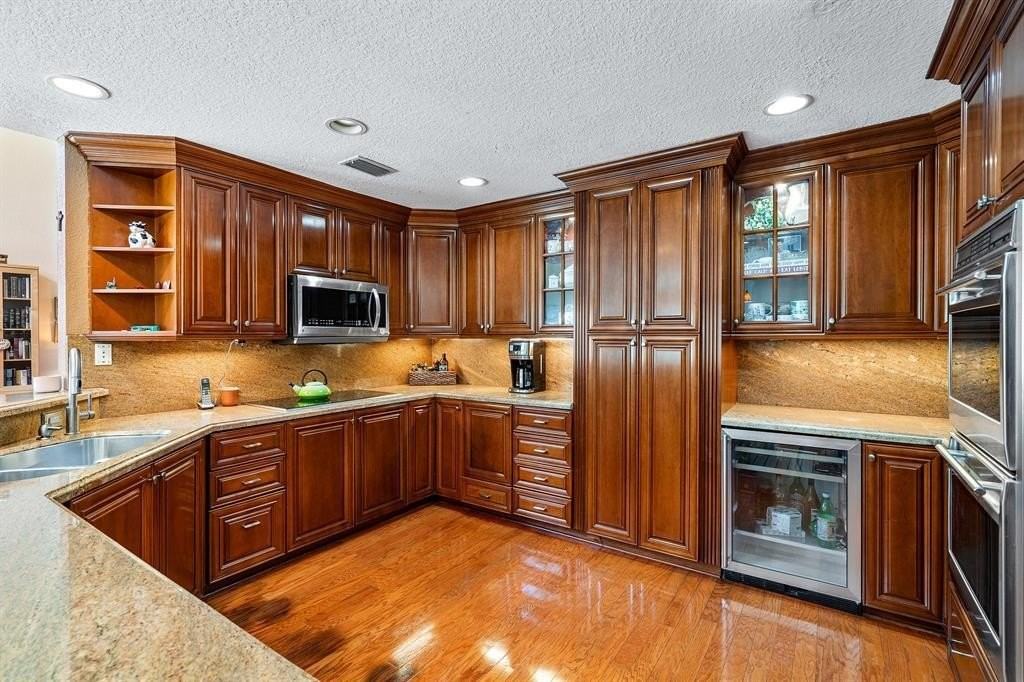 10627 Wheelhouse Cir - Photo 3 of 4