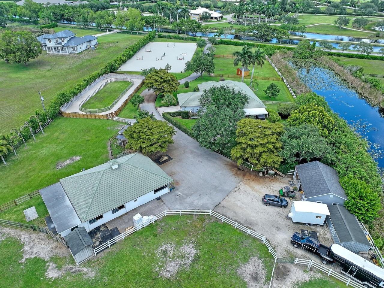 15560 46th Ln S - Photo 3 of 6
