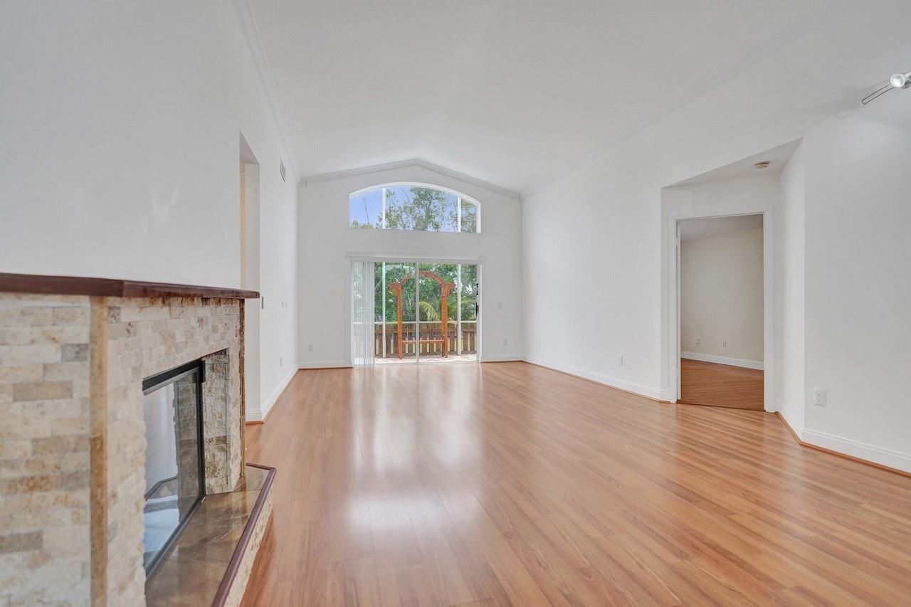 6817 Barnwell Dr - Photo 3 of 23