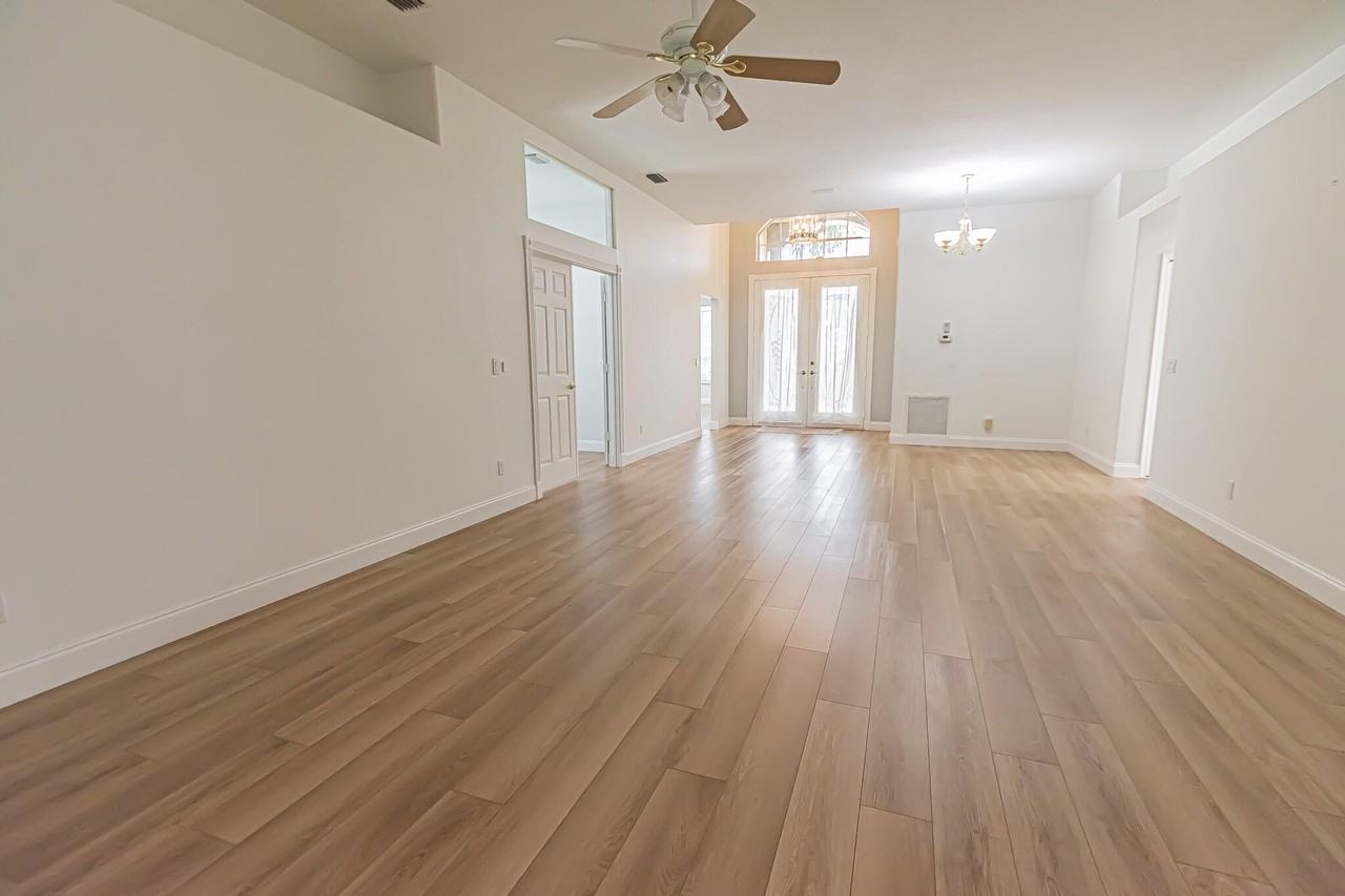 204 Nw Zanzibar Pl - Photo 2 of 37