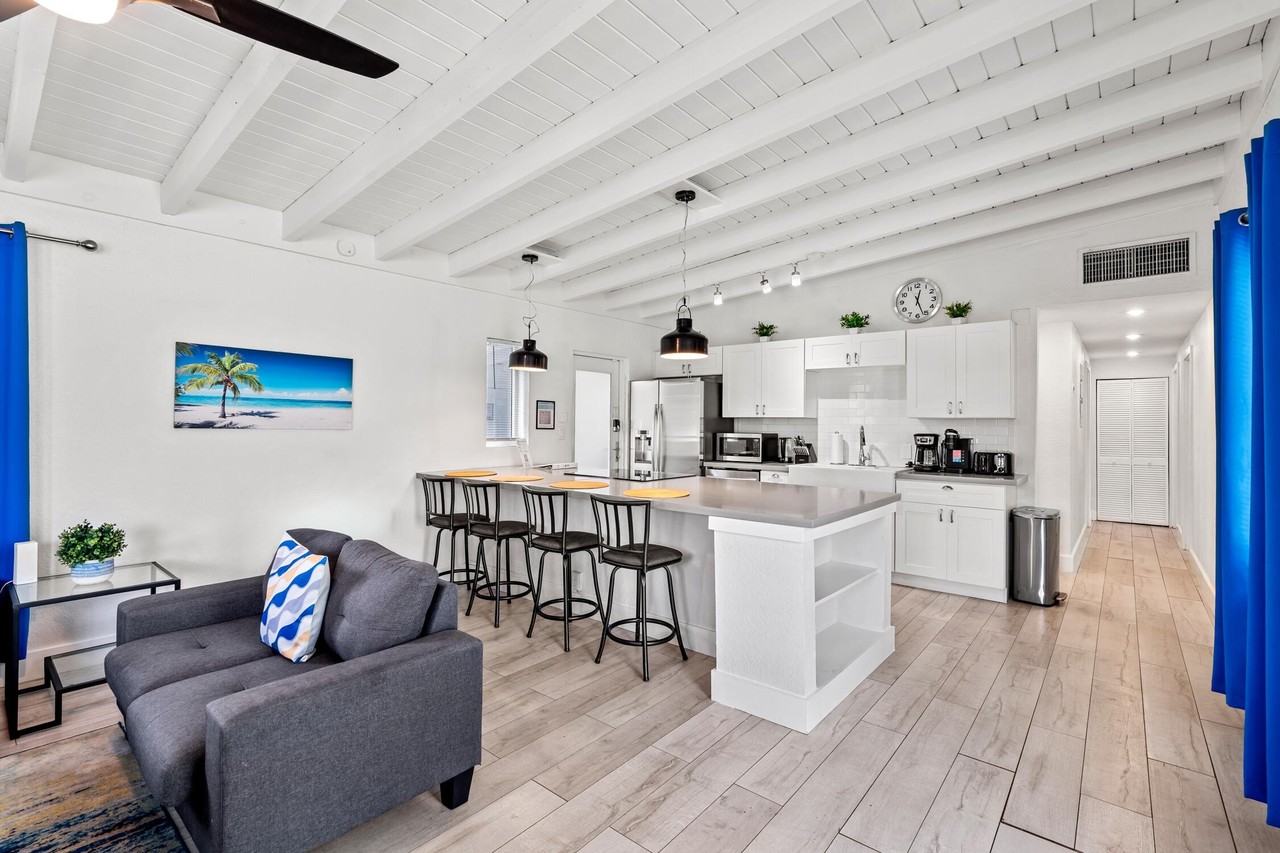3305 Sw 15th St - Photo 5 of 34