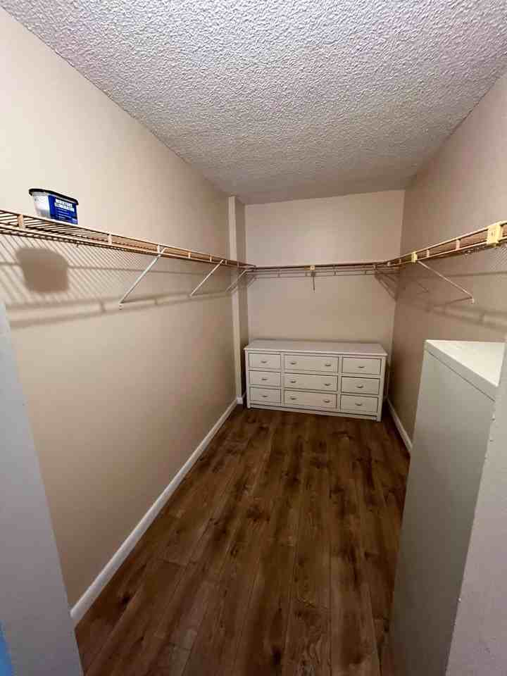 105 Royal Park Dr #1D - Photo 4 of 13