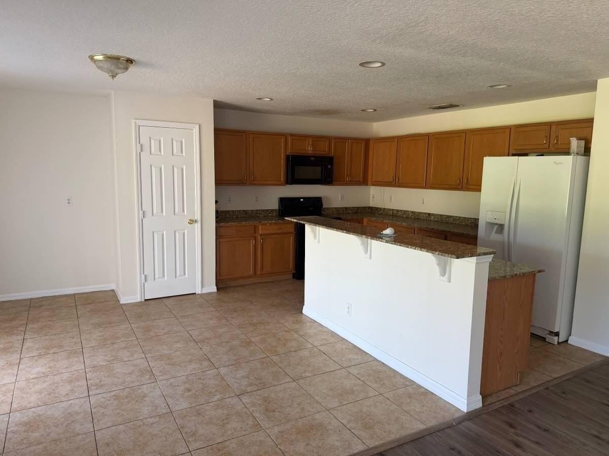 3691 Sw Margela St - Photo 3 of 10