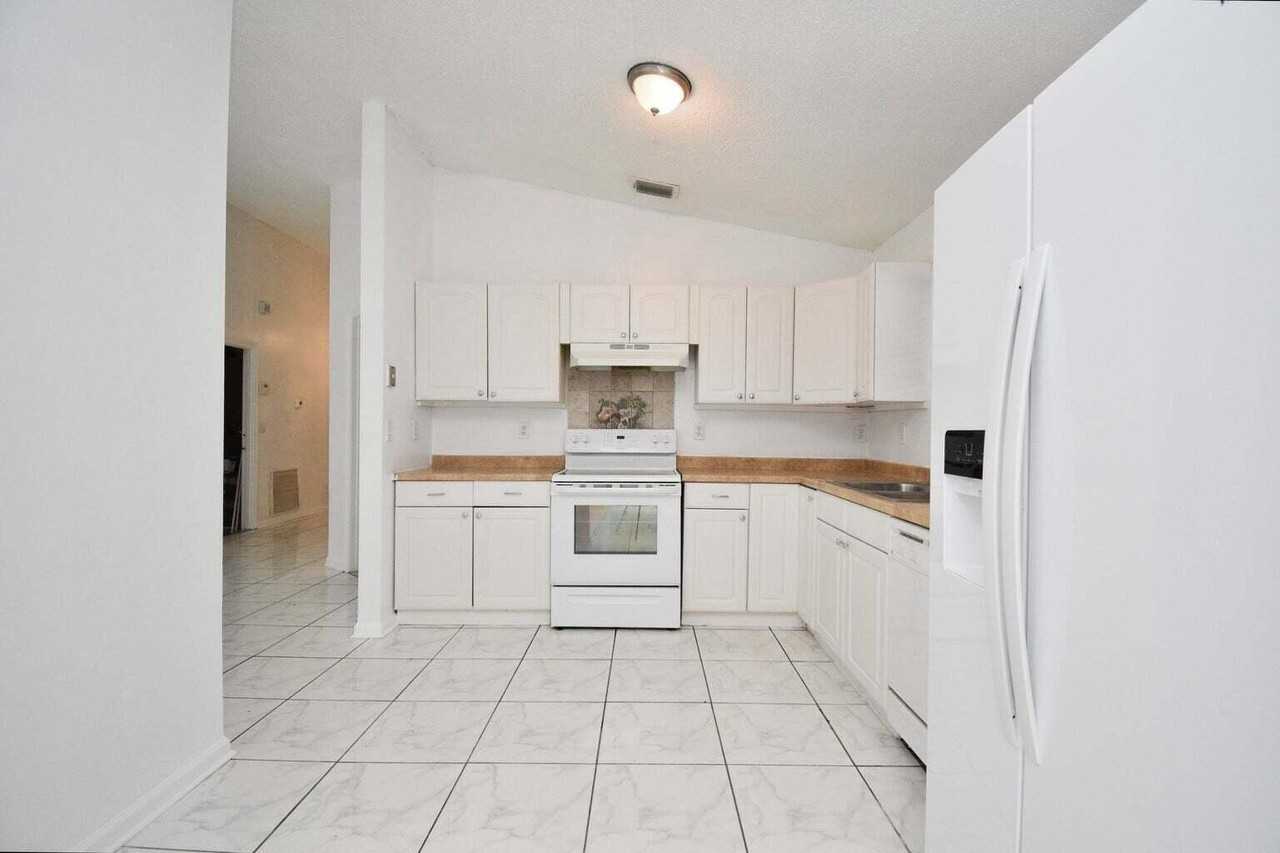 1456 Waterway Cove Dr - Photo 7 of 14