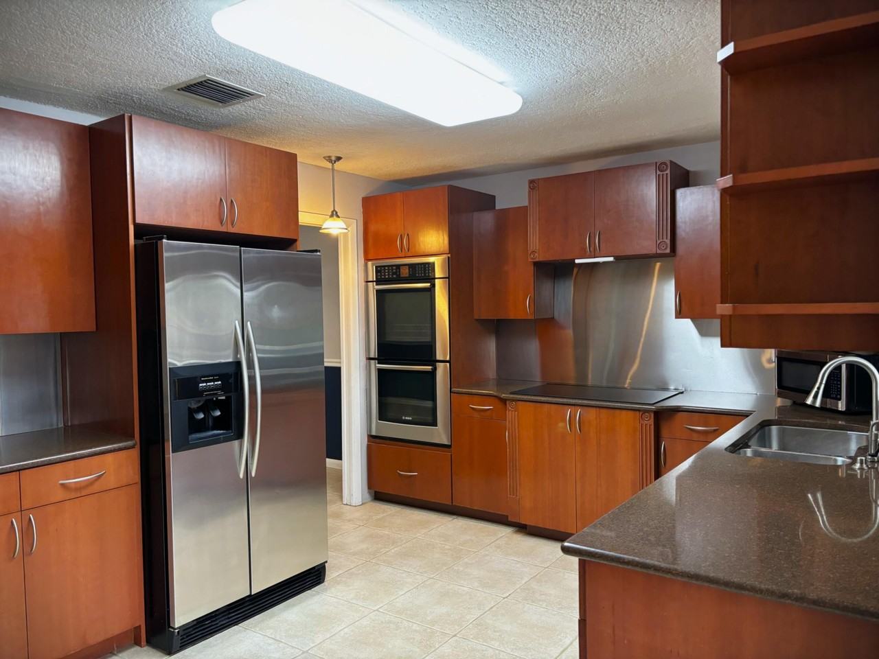 202 Sw Crescent Ave - Photo 4 of 43